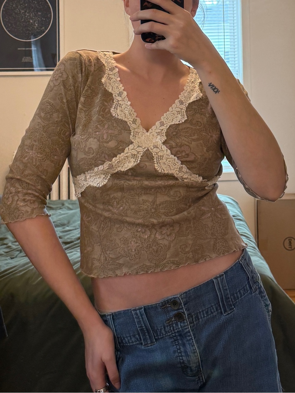 Vintage 100% cotton 90’s Lace-Trim Brown V-Neck Top